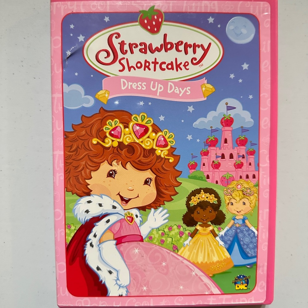 Vintage 2005 Meet Strawberry Shortcake DVD Dress Up Days